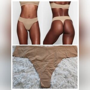 Skims Naked Dipped Thong/2X NWT/  SIENNA